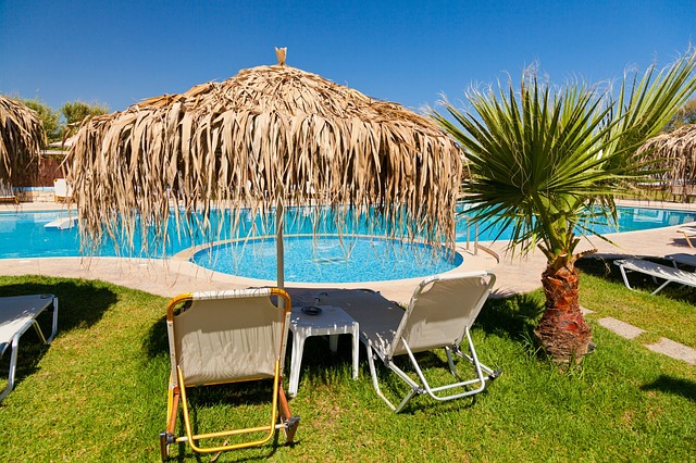 hotel vacances holidays pool piscine