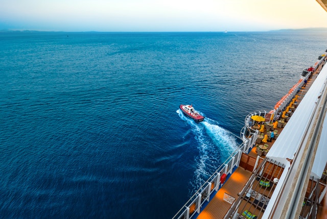 vue d'un bateau de croisière.