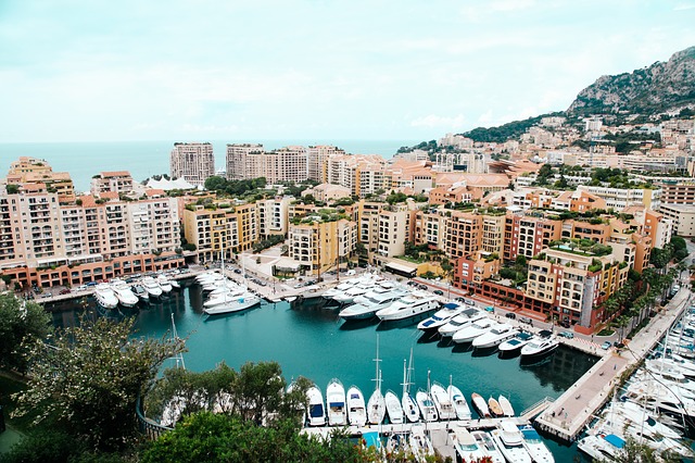 Vue sur le port de Monaco.